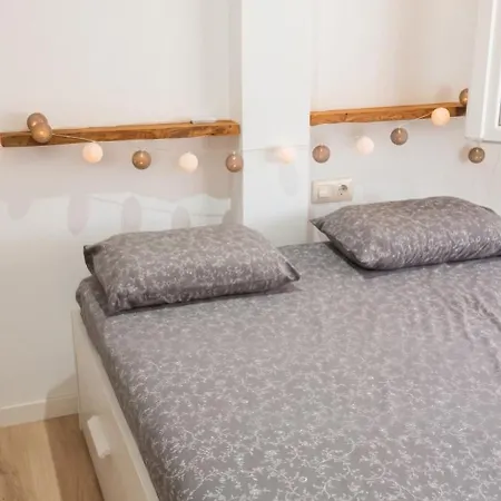 Beautiful In Cala En Blanes - 45 M² With Shared Pool Appartement