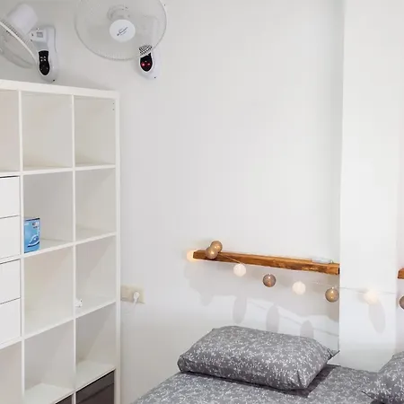 Beautiful In Cala En Blanes - 45 M² With Shared Pool Апартаменты